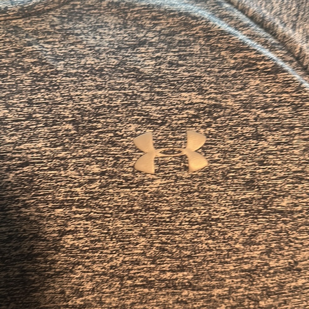 Men’s Under Armour outfit - Picture 3 of 15